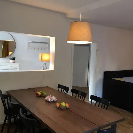 Semesterbostad Ferienquartier Kronenfeld *