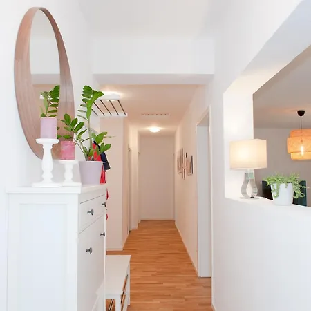 Semesterbostad Ferienquartier Kronenfeld *